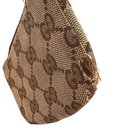 Authentic GUCCI Tan GG Monogram Canvas & Brown Leather Teddy Bear Card Holder - Picture 16 of 16